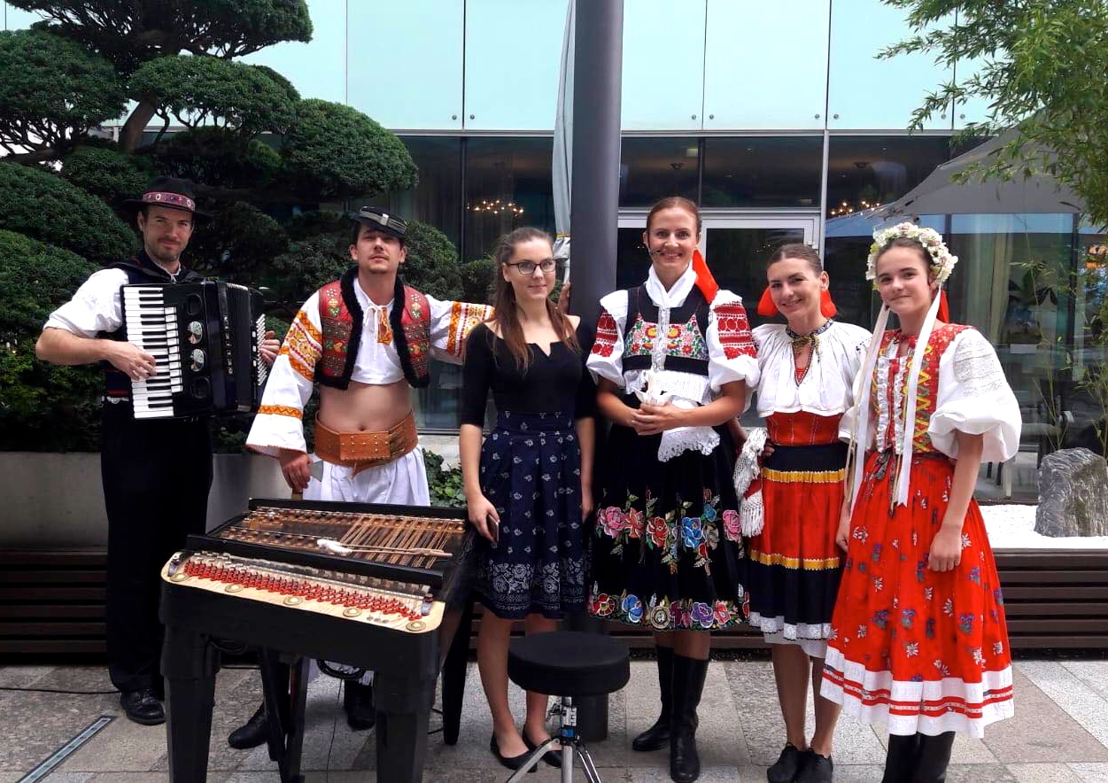 35485180 10214527275790042 470023027392774144 n